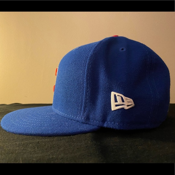 Chicago Cubs 2016 World Series Fitted Cap - Picture 5 of 5